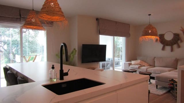 3 chambre Appartement à vendre à Calahonda, Mijas avec piscine - 1 195 000 € (Ref: 8751760)