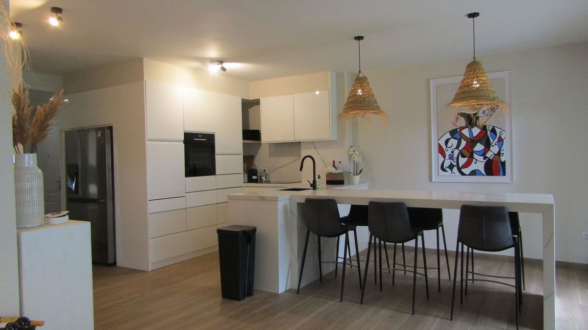 3 makuuhuone Huoneisto myytävänä paikassa Calahonda mukana uima-altaan - 1 195 000 € (Ref: 8751760)