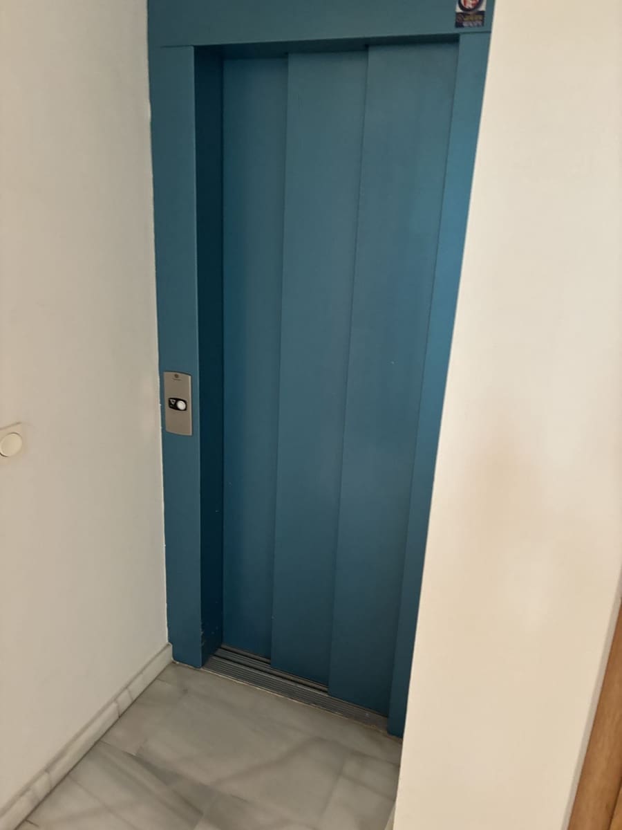 7 soveværelse Erhverv til salg i Fuengirola - € 2.500.000 (Ref: 8837792)