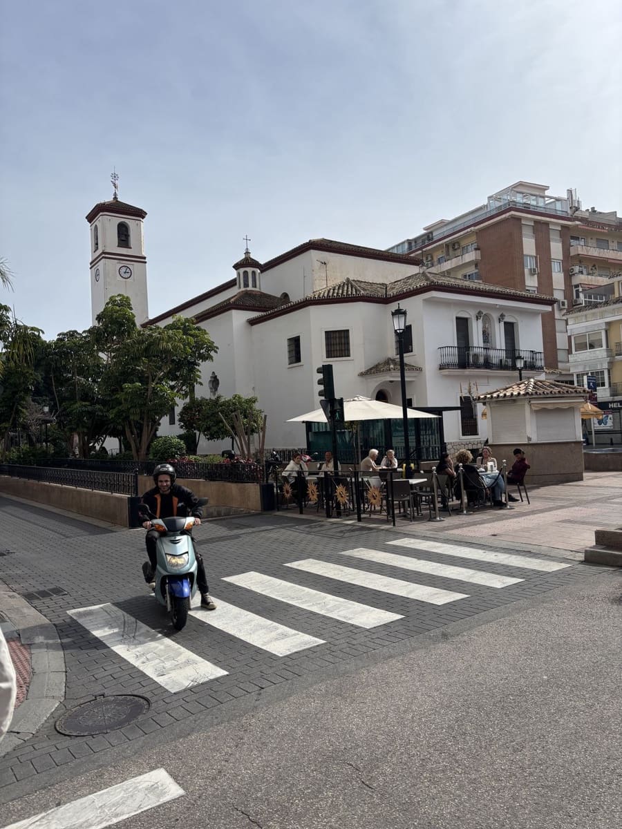 7 soveværelse Erhverv til salg i Fuengirola - € 2.500.000 (Ref: 8837792)