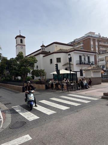 7 slaapkamer Commercieel te koop in Fuengirola - € 2.500.000 (Ref: 8837792)