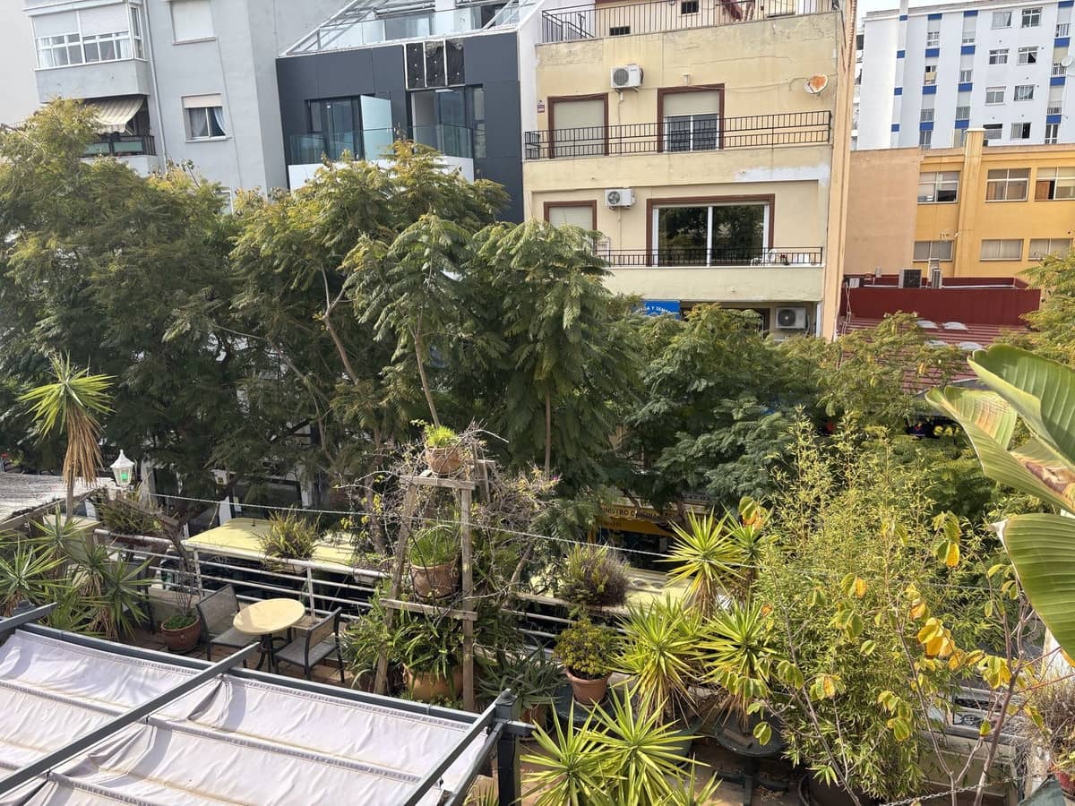 7 soveværelse Erhverv til salg i Fuengirola - € 2.500.000 (Ref: 8837792)