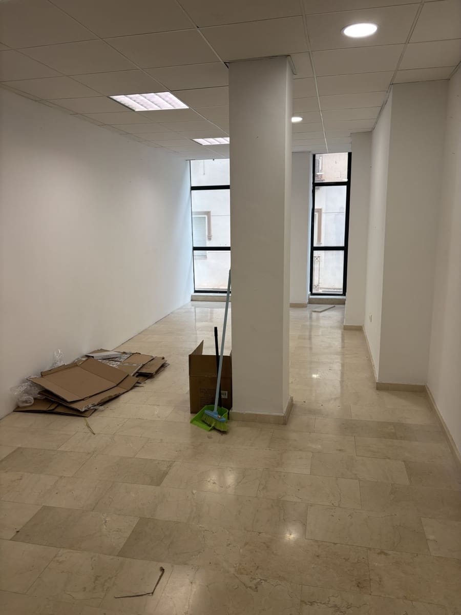 7 soveværelse Erhverv til salg i Fuengirola - € 2.500.000 (Ref: 8837792)