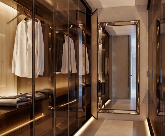 5 bedroom Villa for sale in Marbella - € 4,550,000 (Ref: 8868008)