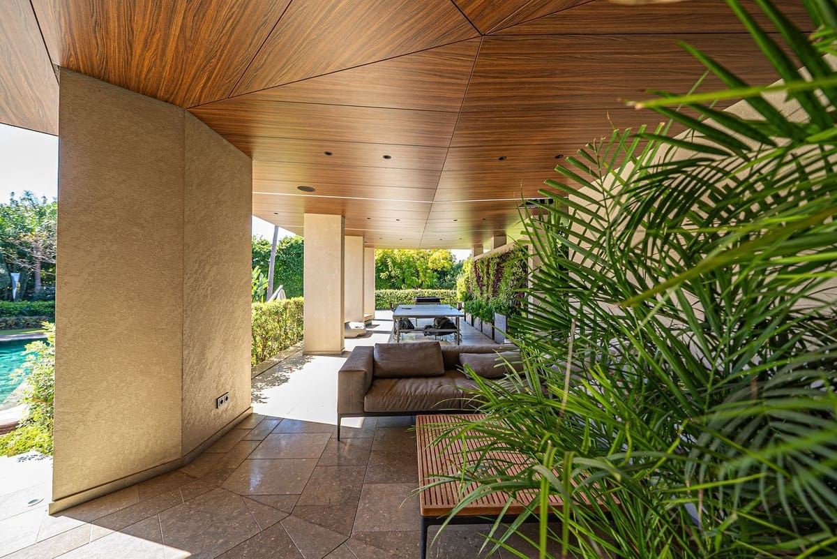 10 slaapkamer Villa te koop in Guadalmina - € 12.900.000 (Ref: 8894066)