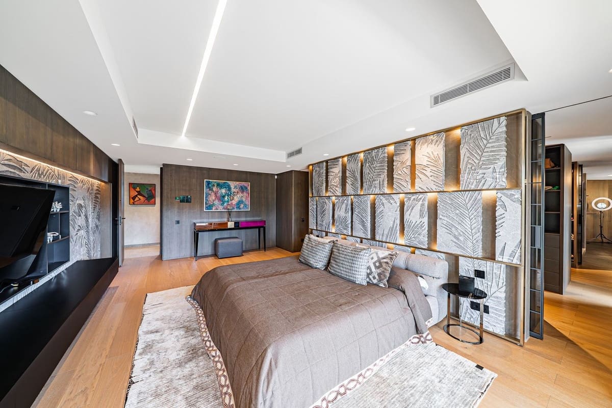 10 slaapkamer Villa te koop in Guadalmina - € 12.900.000 (Ref: 8894066)