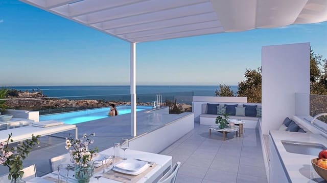 2 soveværelse Lejlighed til salg i La Cala de Mijas, Mijas med swimmingpool garage - € 680.000 (Ref: 9009914)