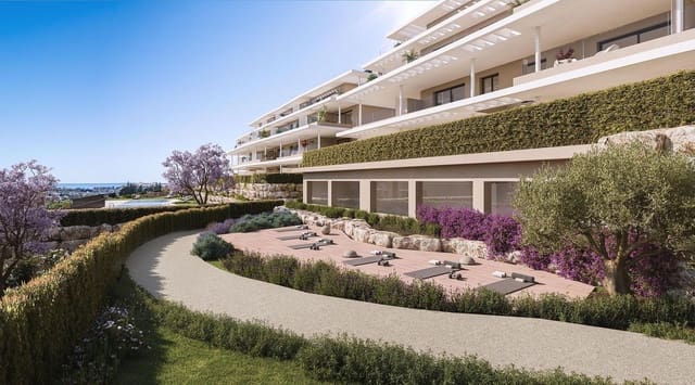 Apartamento de 2 habitaciones en Estepona en venta con piscina - 449.000 € (Ref: 9111505)