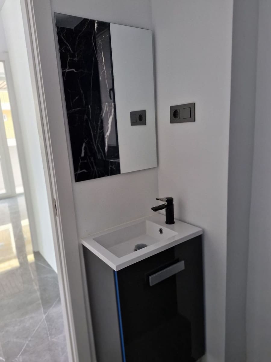 2 slaapkamer Appartement te koop in Benalmadena - € 455.000 (Ref: 9161722)