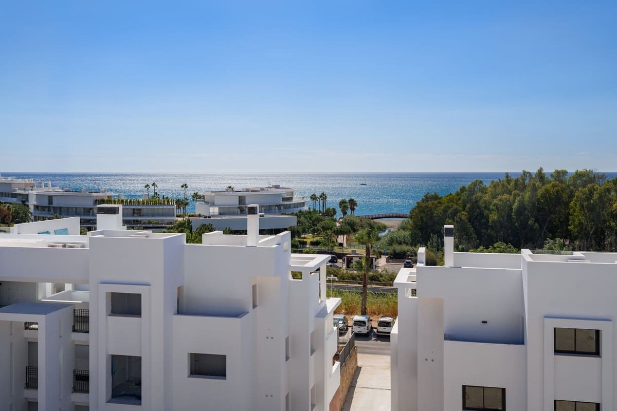 3 chambre Penthouse à vendre à Estepona - 740 000 € (Ref: 9211488)