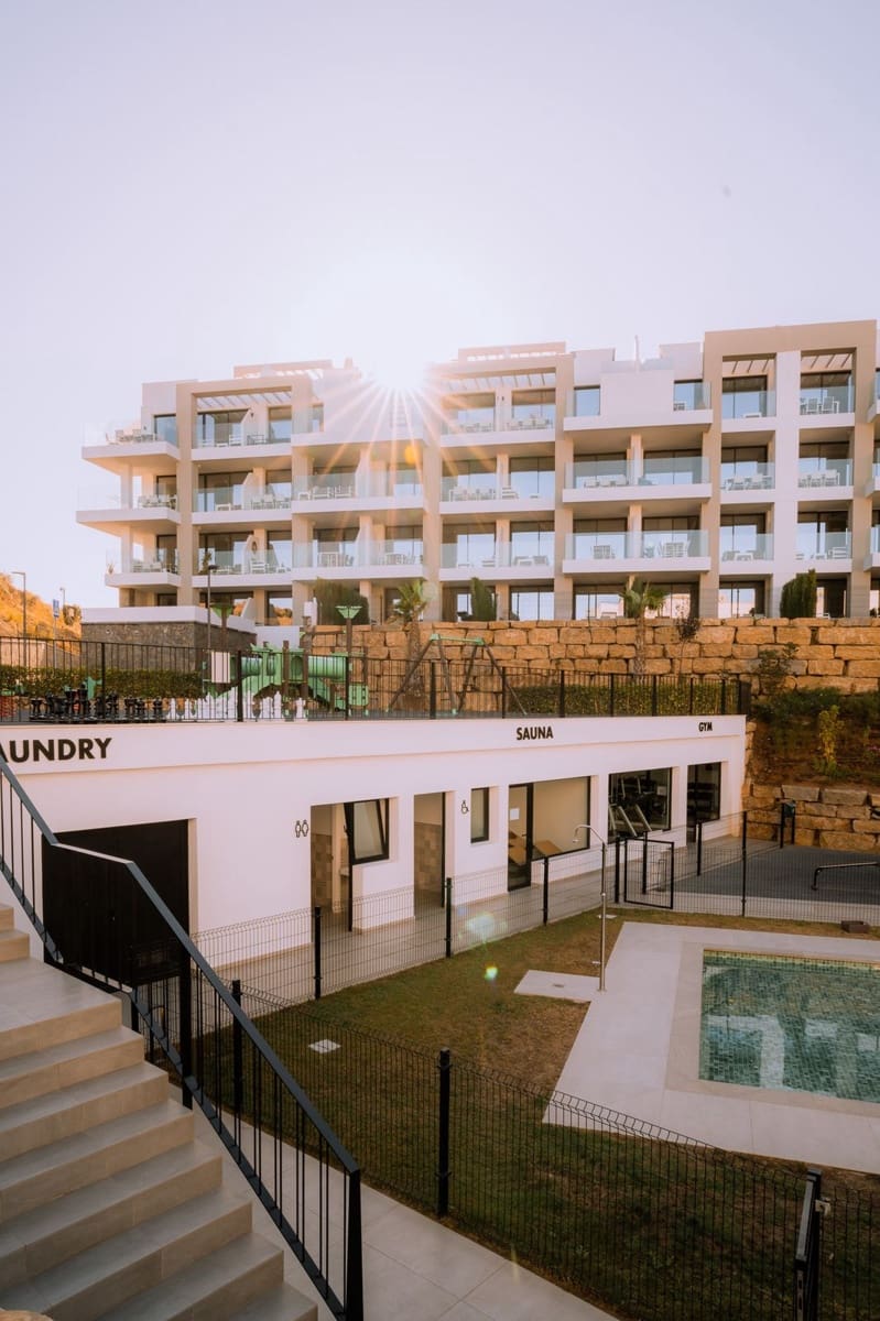 2 soveværelse Lejlighed til salg i Mijas Costa - € 339.000 (Ref: 9230654)