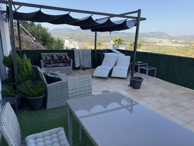 Chalet de 3 habitaciones en Coín en venta - 495.000 € (Ref: 9306133)