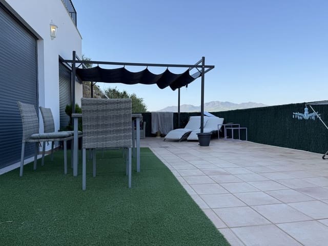 Chalet de 3 habitaciones en Coín en venta - 495.000 € (Ref: 9306133)