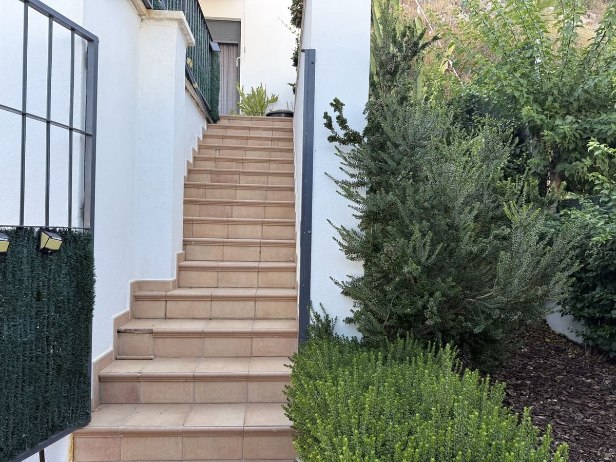 3 bedroom Villa for sale in Coin - € 495,000 (Ref: 9306133)