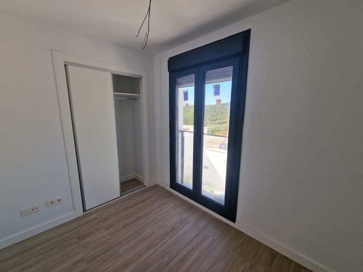 2 soverom Kjedet enebolig til salgs i Manilva - € 385 000 (Ref: 9311891)