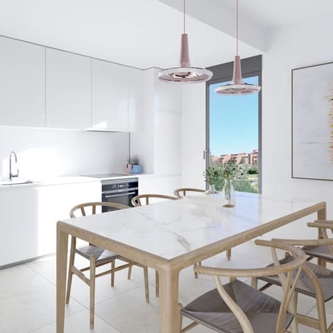 Ático de 2 habitaciones en Estepona en venta - 320.000 € (Ref: 9311894)