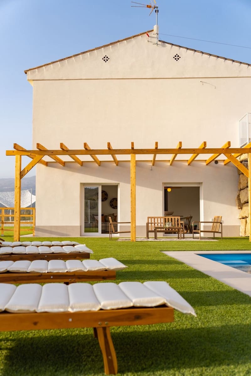 3 soverom Villa til salgs i Vinuela - € 360 000 (Ref: 9315173)