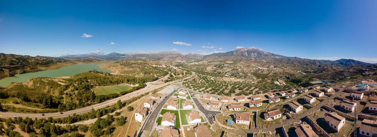 3 soverom Villa til salgs i Vinuela - € 360 000 (Ref: 9315173)