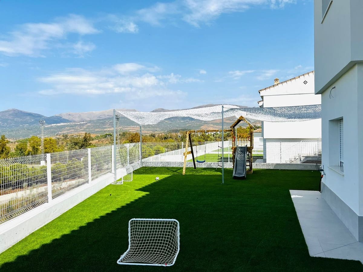 3 soverom Villa til salgs i Vinuela - € 360 000 (Ref: 9315173)