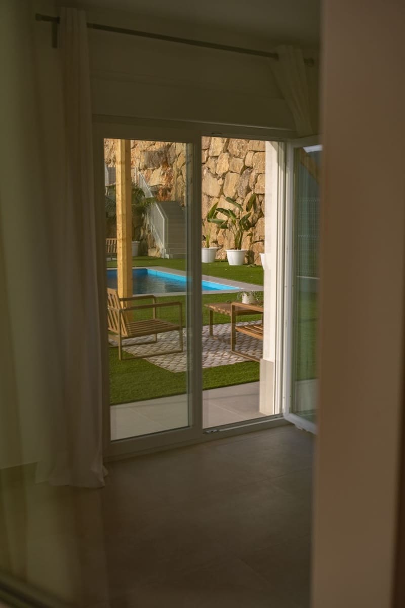 3 bedroom Villa for sale in Vinuela - € 360,000 (Ref: 9315173)