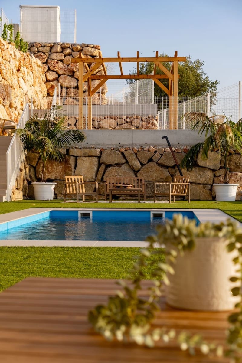 3 bedroom Villa for sale in Vinuela - € 360,000 (Ref: 9315173)