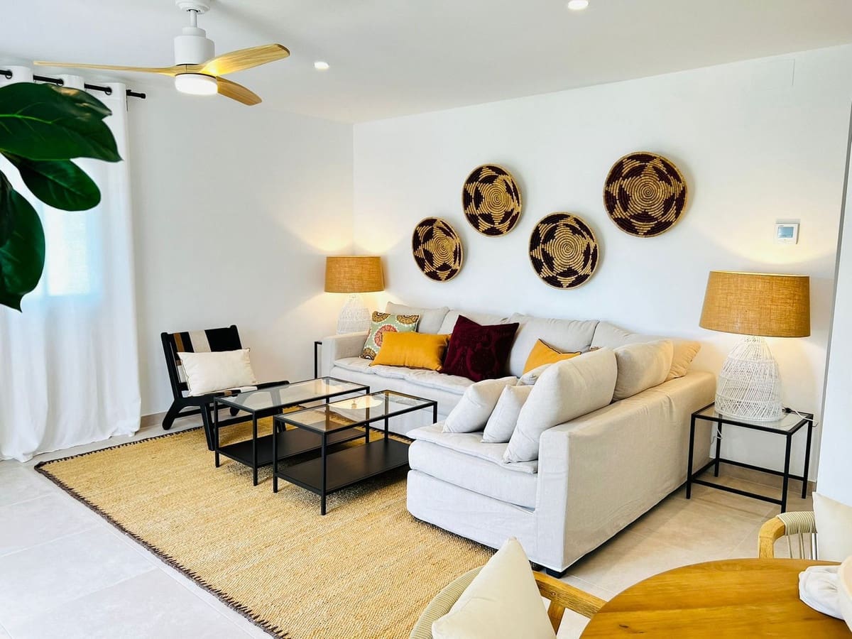 3 bedroom Villa for sale in Vinuela - € 360,000 (Ref: 9315173)