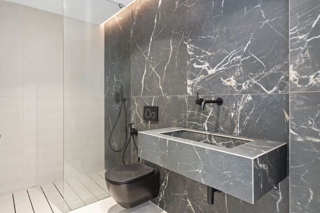 3 chambre Maison de Ville à vendre à El Paraiso, Estepona - 749 000 € (Ref: 9336878)