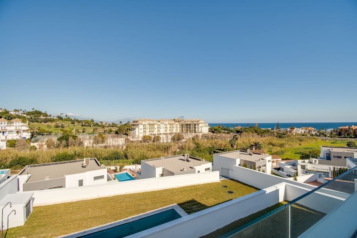 4 chambre Villa/Maison à vendre à La Duquesa / Puerto de la Duquesa - 1 065 000 € (Ref: 9336880)