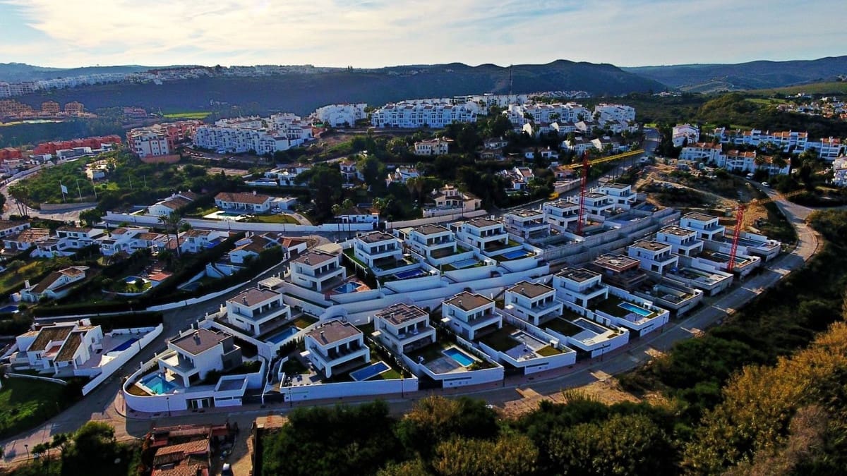 4 chambre Villa/Maison à vendre à La Duquesa / Puerto de la Duquesa - 1 065 000 € (Ref: 9336880)