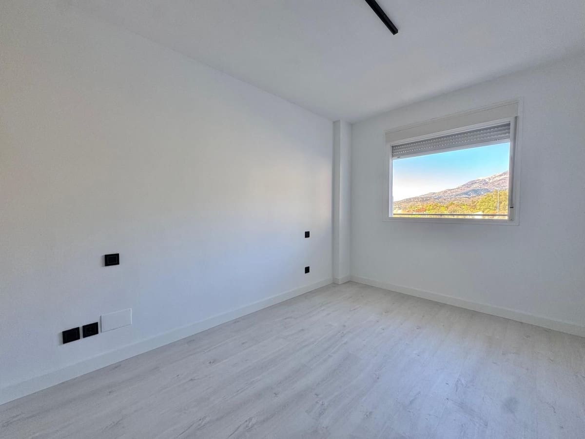 2 bedroom Apartment for sale in Competa - € 168,000 (Ref: 9432658)
