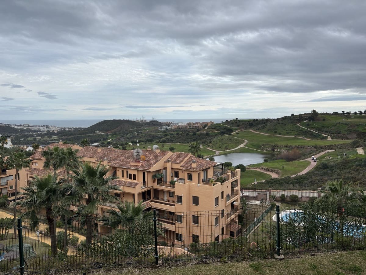 2 slaapkamer Appartement te koop in La Cala de Mijas met zwembad garage - € 285.000 (Ref: 9523075)