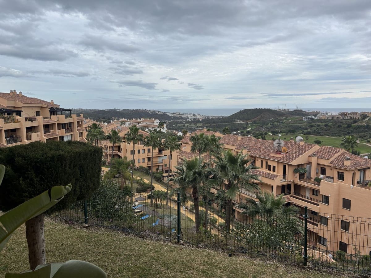 2 slaapkamer Appartement te koop in La Cala de Mijas met zwembad garage - € 285.000 (Ref: 9523075)