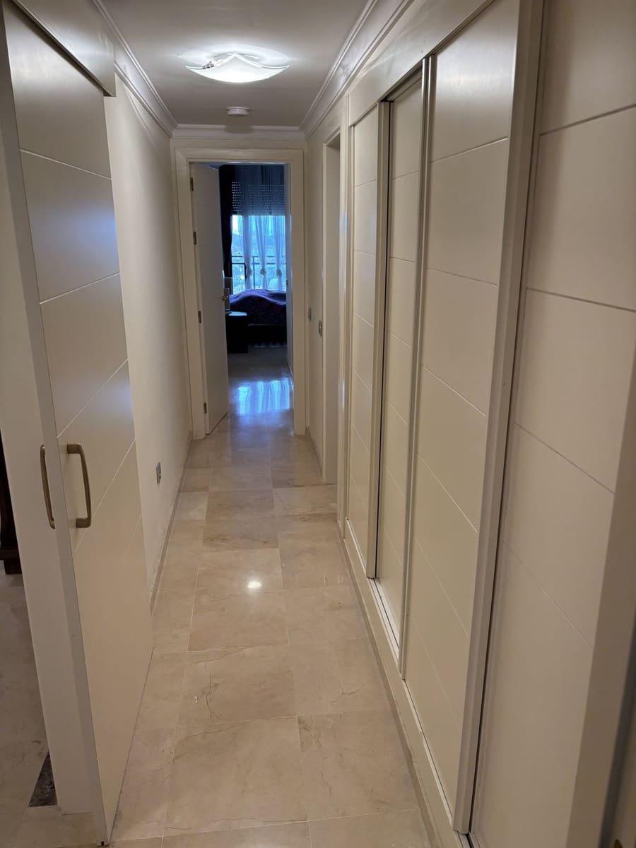 2 slaapkamer Appartement te koop in La Cala de Mijas met zwembad garage - € 285.000 (Ref: 9523075)