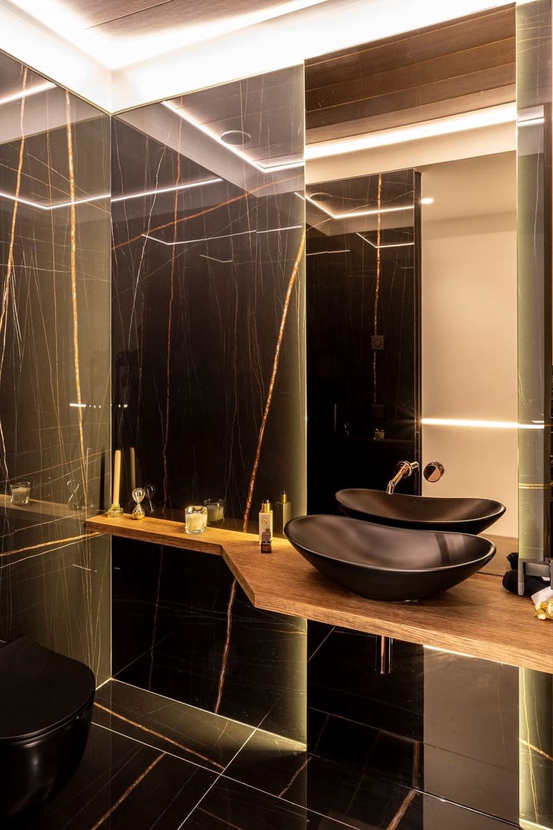 6 bedroom Villa for sale in El Paraiso - € 6,800,000 (Ref: 9566494)