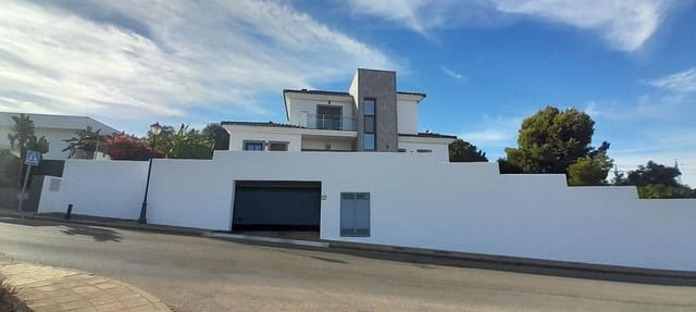 3 bedroom Villa for sale in La Cala Golf, Mijas with pool garage - € 1,299,000 (Ref: 9620633)
