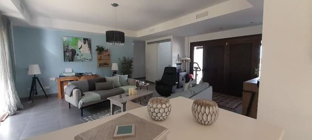 Chalet de 3 habitaciones en La Cala Golf, Mijas en venta con piscina garaje - 1.299.000 € (Ref: 9620633)