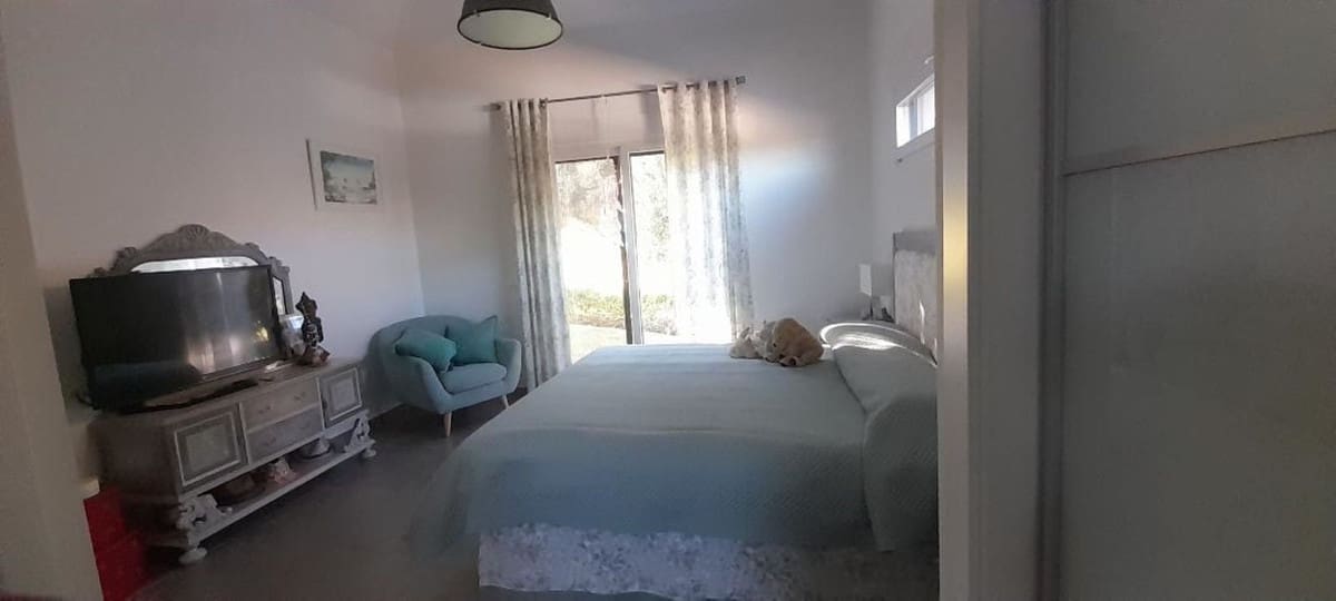 3 soverom Villa til salgs i La Cala Golf med svømmebasseng garasje - € 1 299 000 (Ref: 9620633)