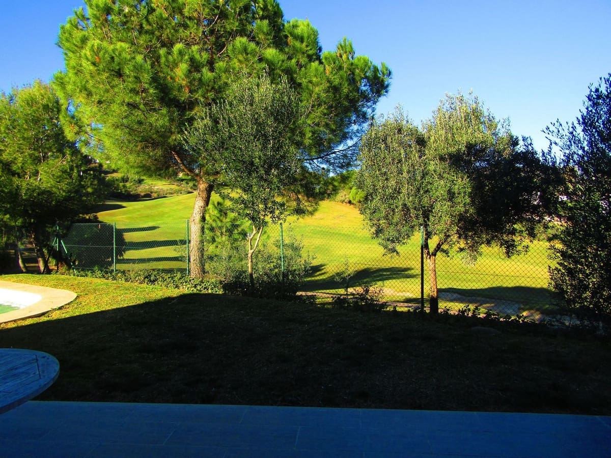 3 soverom Villa til salgs i La Cala Golf med svømmebasseng garasje - € 1 299 000 (Ref: 9620633)