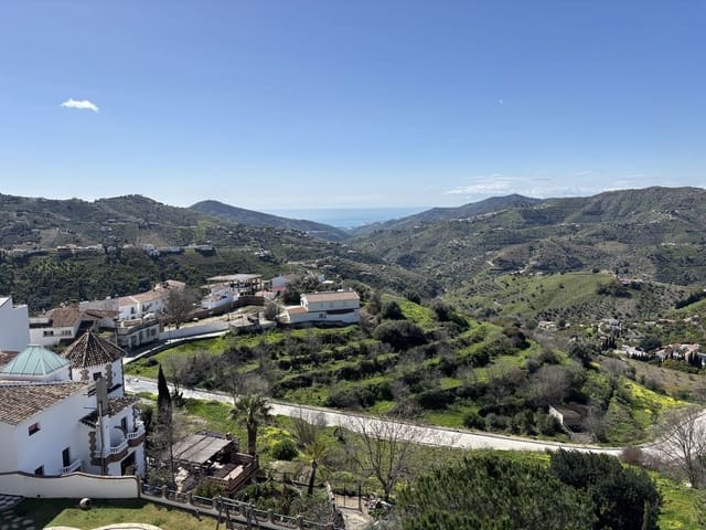 3 bedroom Penthouse for sale in Cómpeta - € 299,000 (Ref: 9656836)