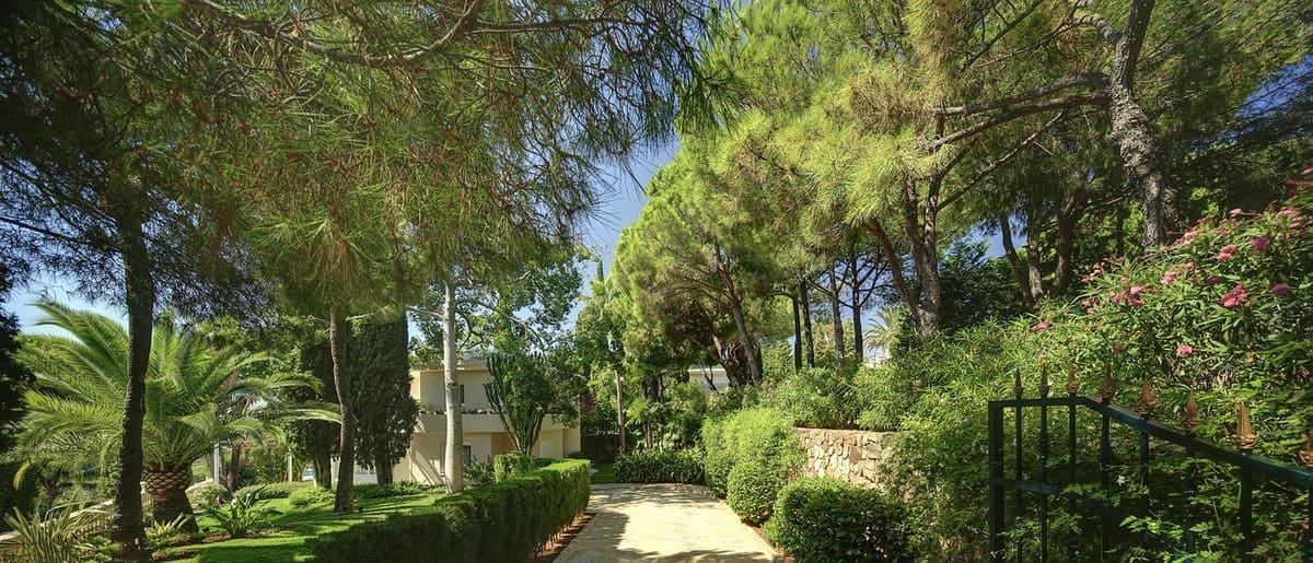 12 slaapkamer Villa te koop in Marbella - € 10.000.000 (Ref: 9747256)