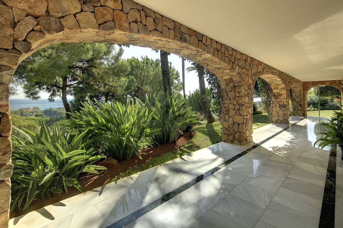 12 slaapkamer Villa te koop in Marbella - € 10.000.000 (Ref: 9747256)