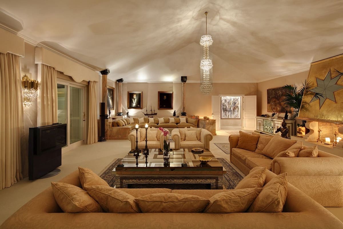 12 slaapkamer Villa te koop in Marbella - € 10.000.000 (Ref: 9747256)