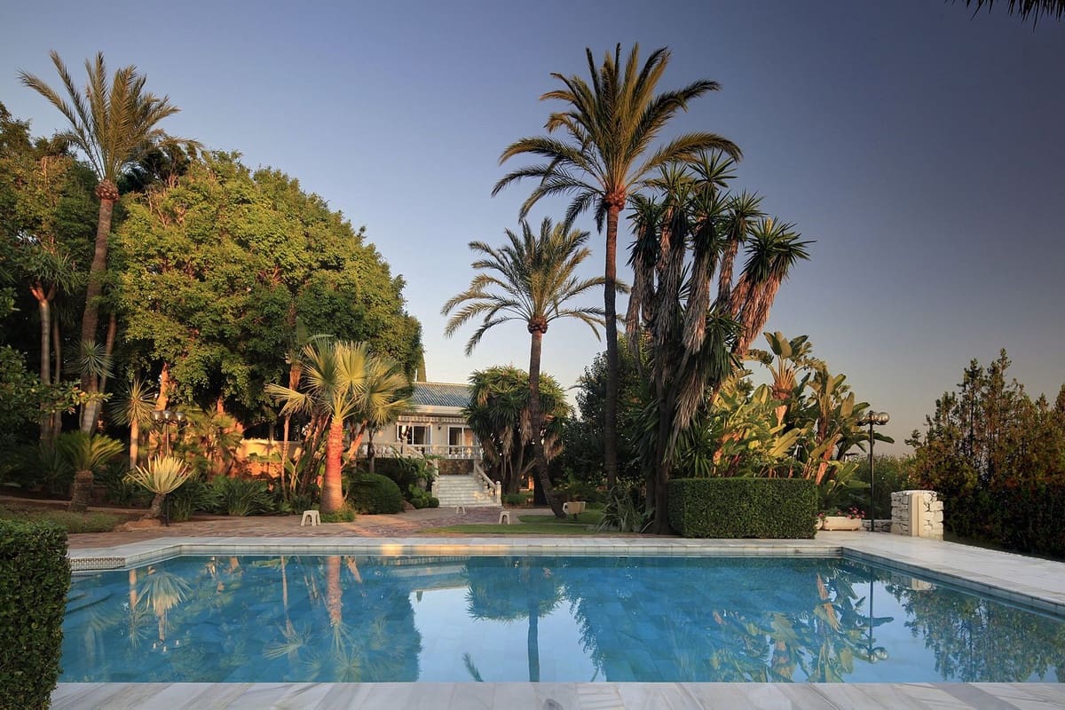 12 slaapkamer Villa te koop in Marbella - € 10.000.000 (Ref: 9747256)