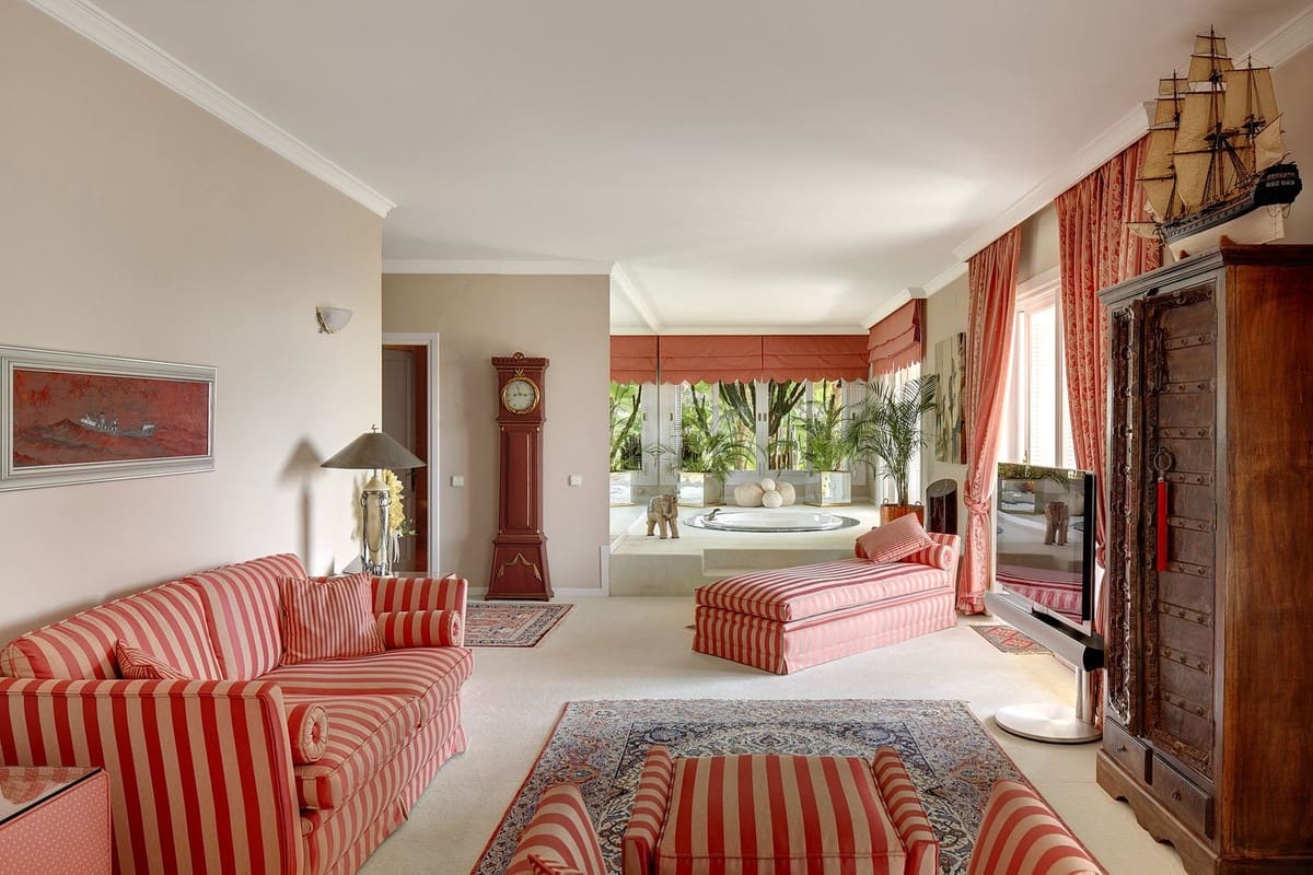 12 slaapkamer Villa te koop in Marbella - € 10.000.000 (Ref: 9747256)