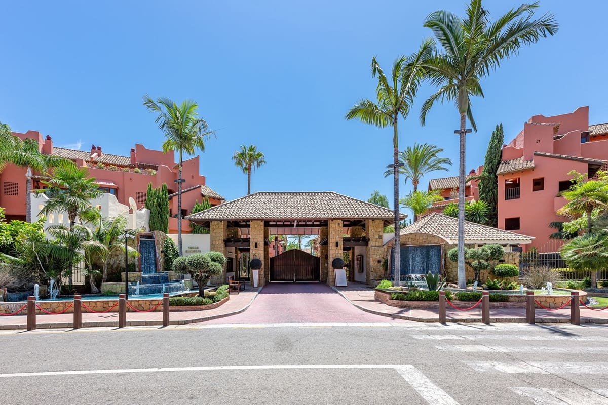 3 sovrum Takvåning till salu i Guadalmansa med pool - 4 995 000 € (Ref: 9789472)