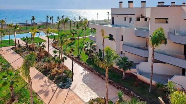 2 soveværelse Lejlighed til salg i Vélez-Málaga med swimmingpool - € 361.000 (Ref: 9793531)