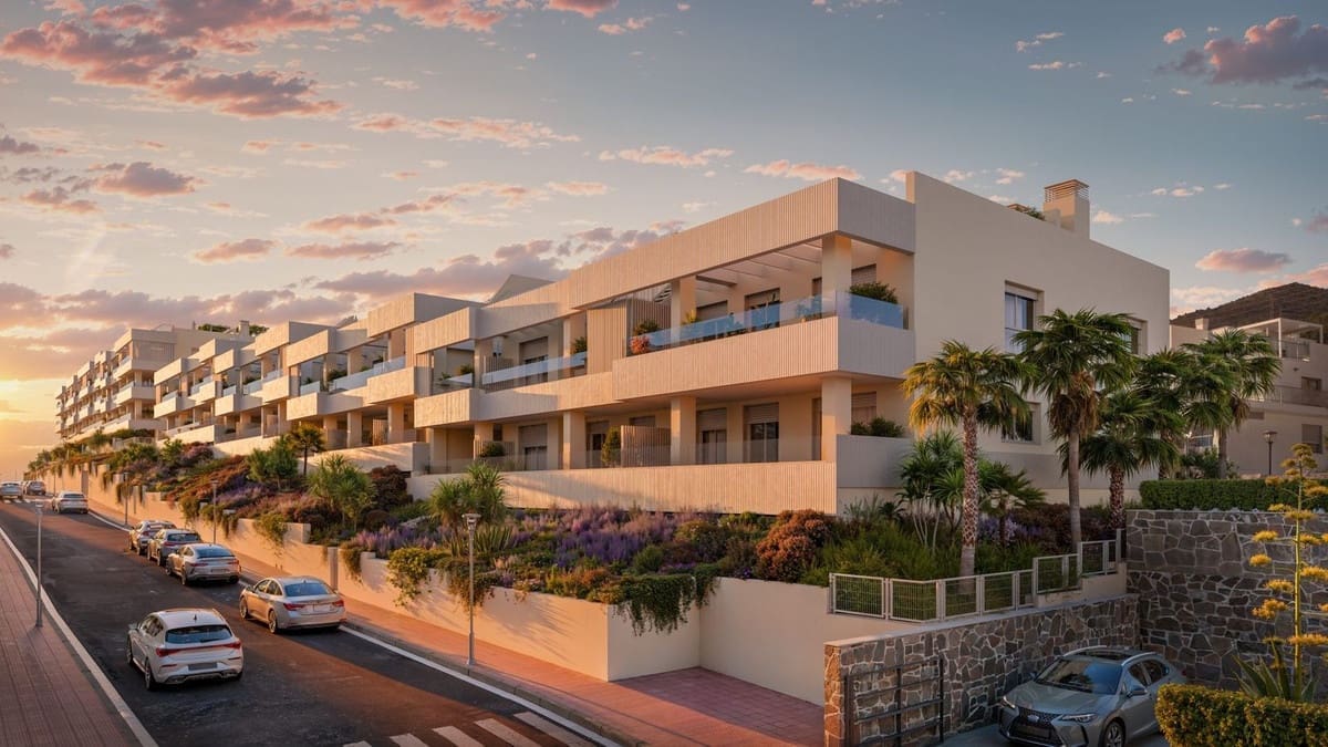 2 slaapkamer Appartement te koop in Benalmadena met zwembad - € 338.900 (Ref: 9795557)