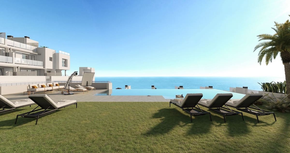 3 bedroom Townhouse for sale in Torrox - € 499,000 (Ref: 9821242)