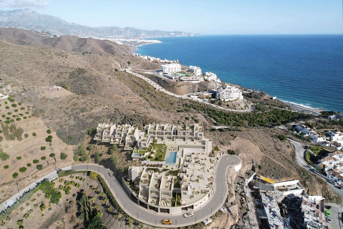 3 bedroom Townhouse for sale in Torrox - € 499,000 (Ref: 9821242)