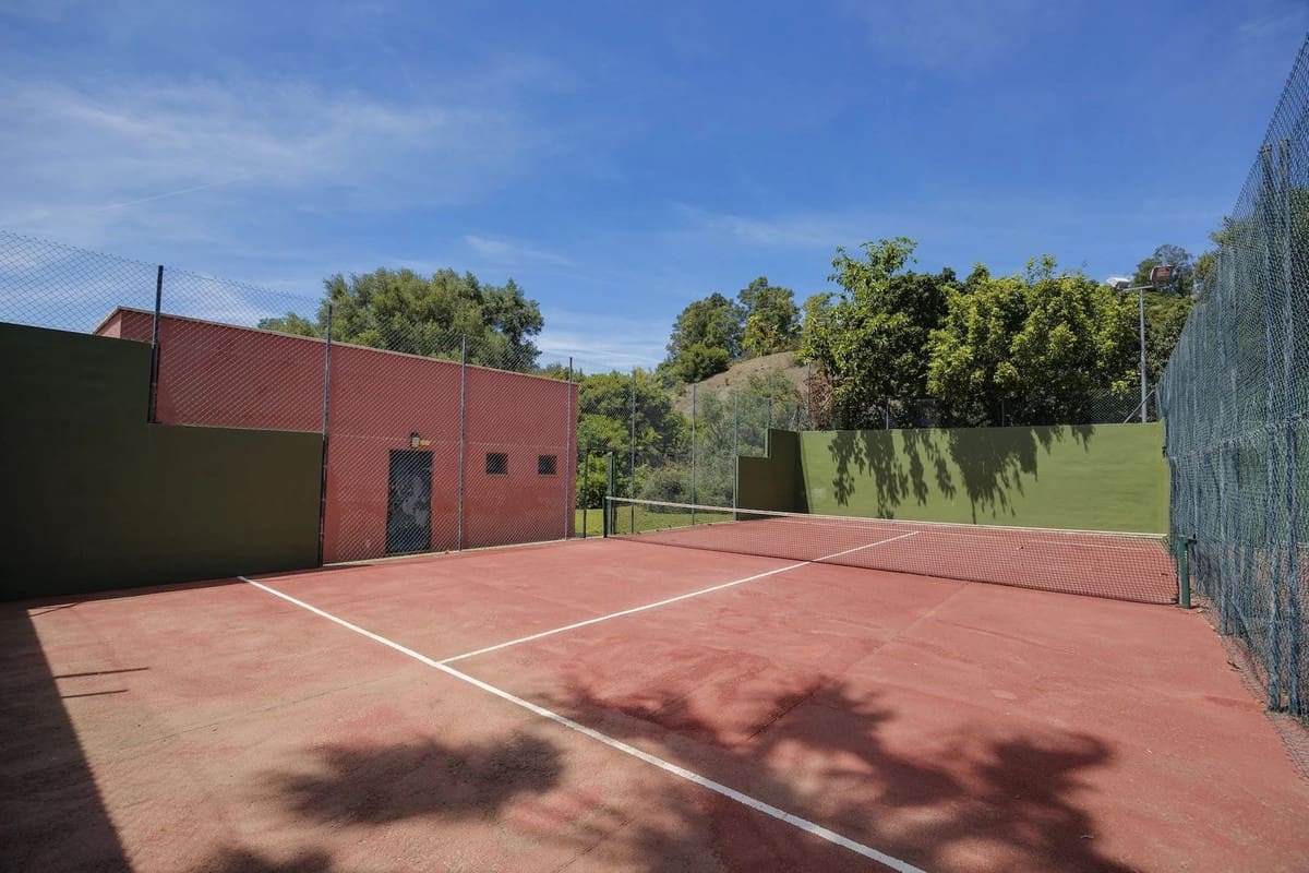 3 quarto Moradia Geminada para venda em Benahavis - 585 000 € (Ref: 9833041)